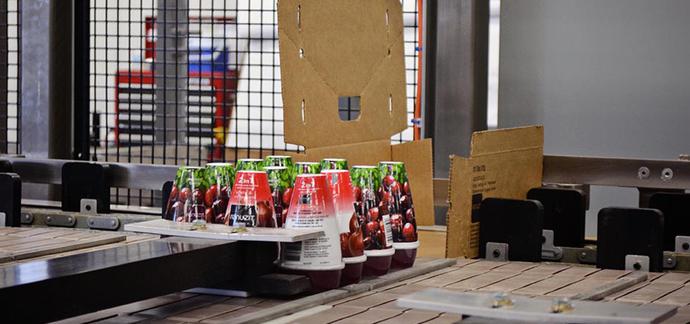 Systems for the production of customised packaging for beverage